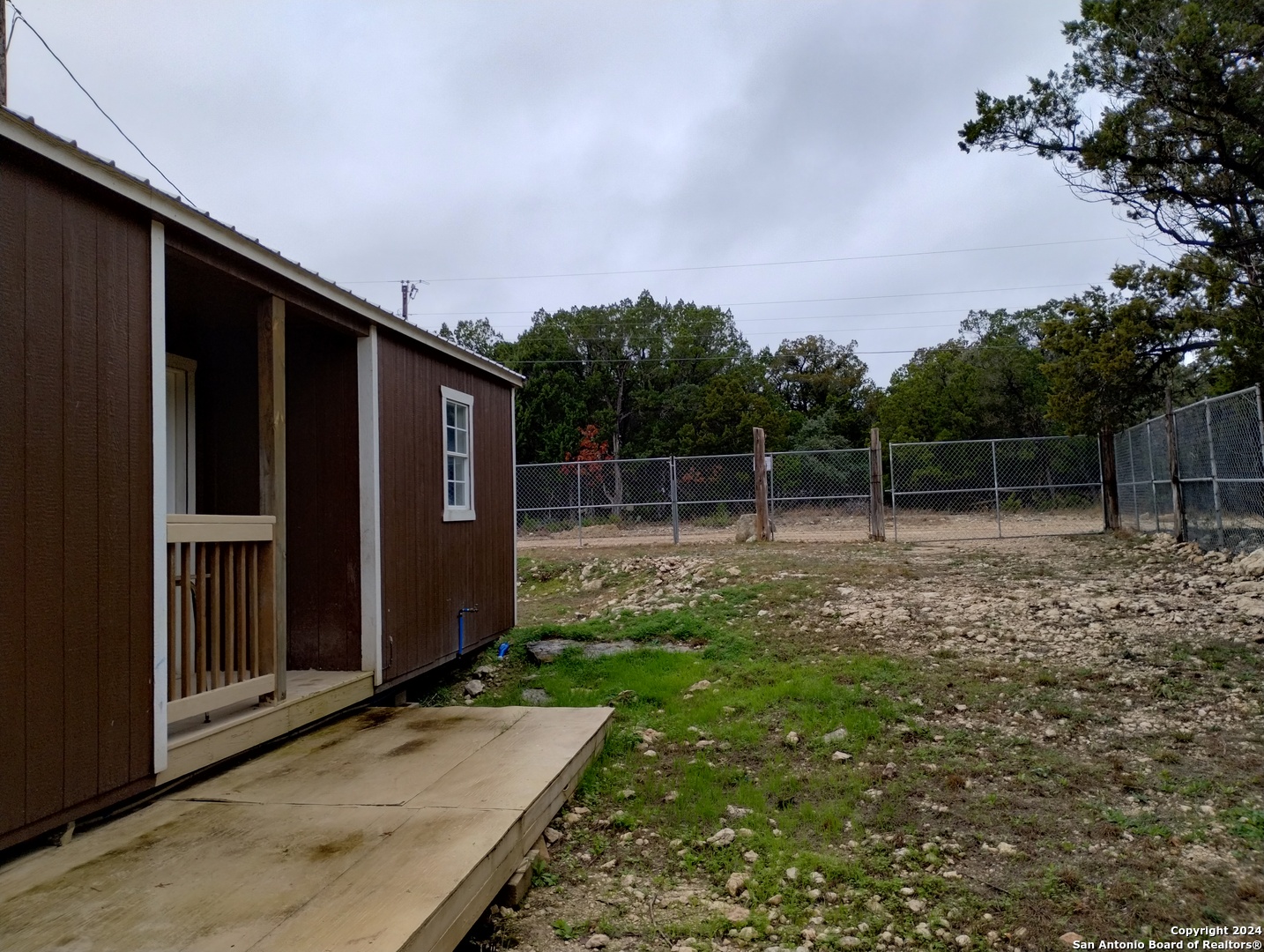 main property photo 11
