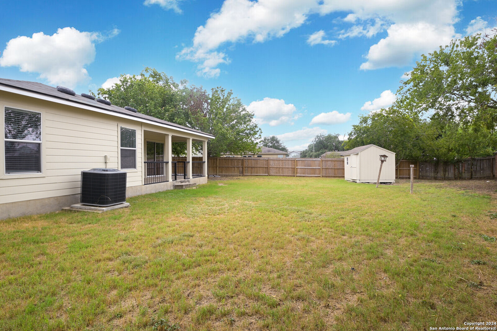 main property photo 23