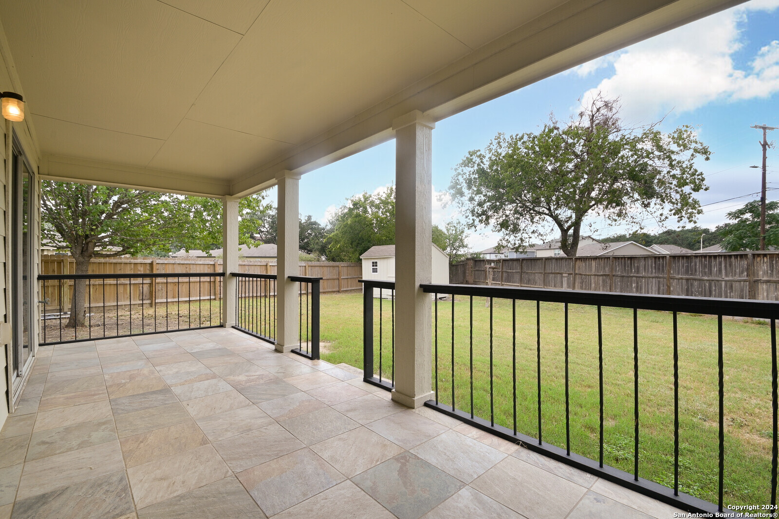 main property photo 24