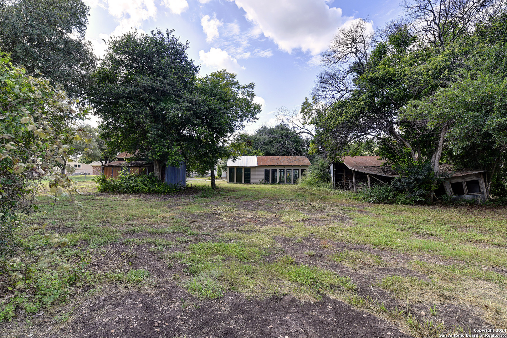 main property photo 29