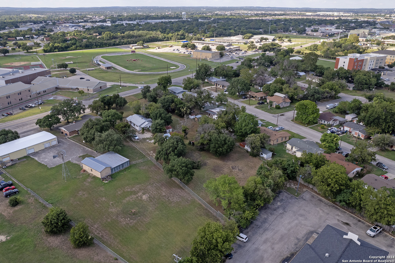 main property photo 39