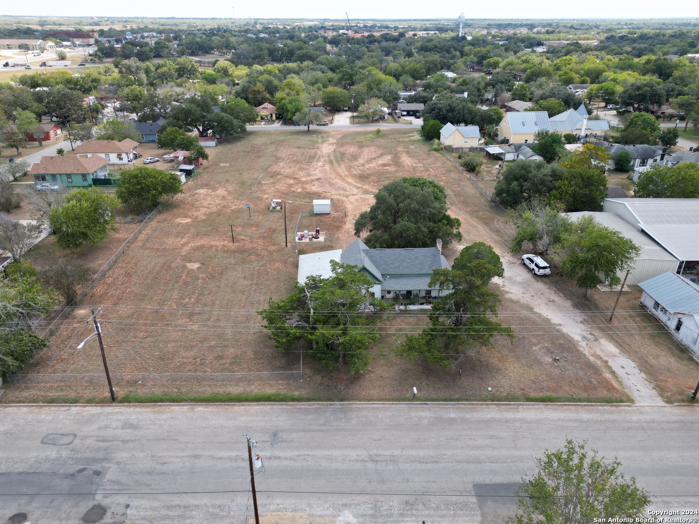 main property photo 1