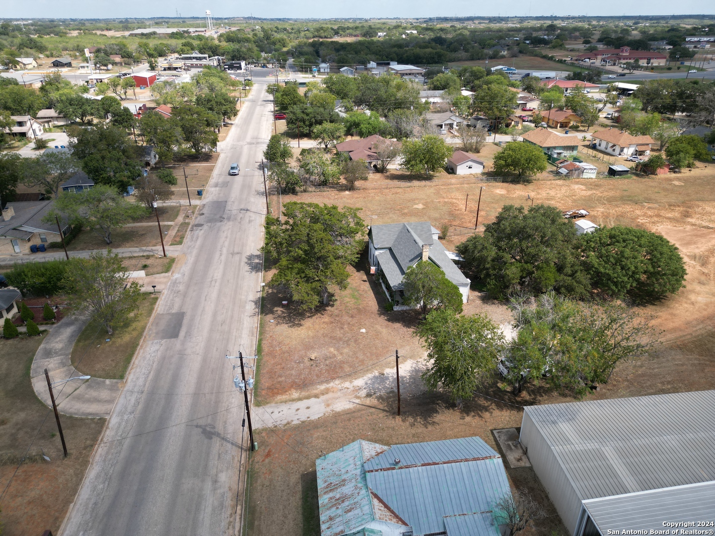 main property photo 3