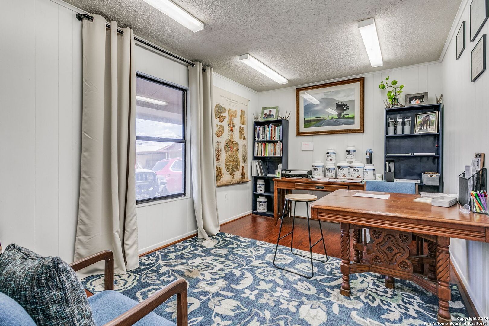 main property photo 9