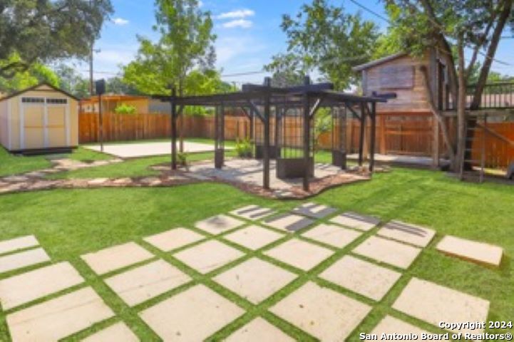 main property photo 16