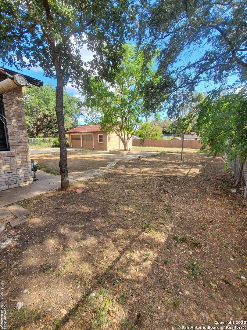 main property photo 18