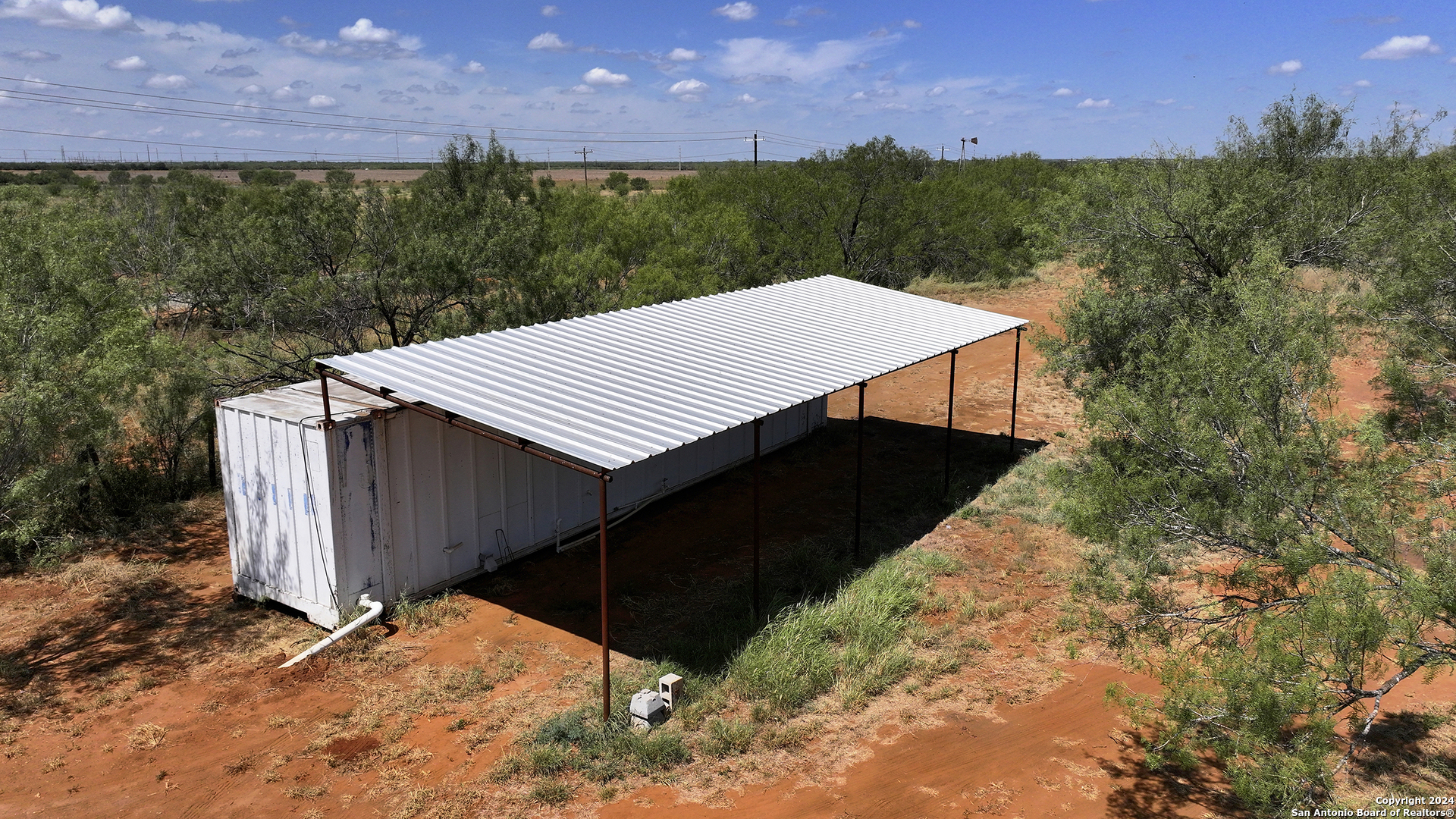 main property photo 38