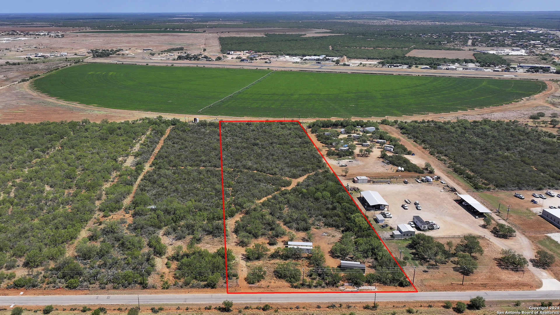 main property photo 5