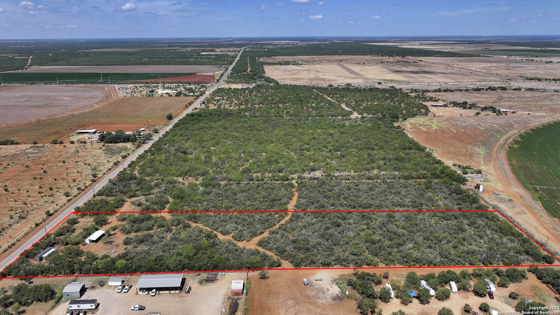 main property photo 8