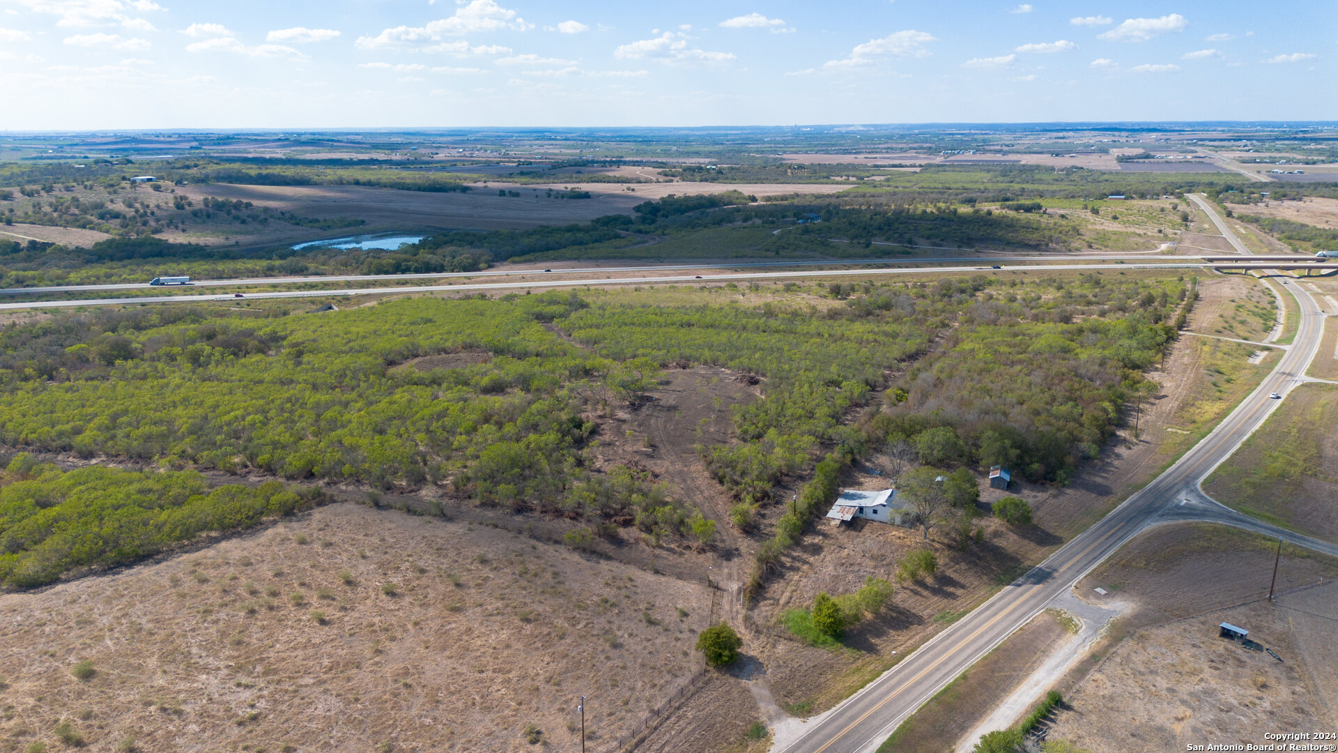 main property photo 18