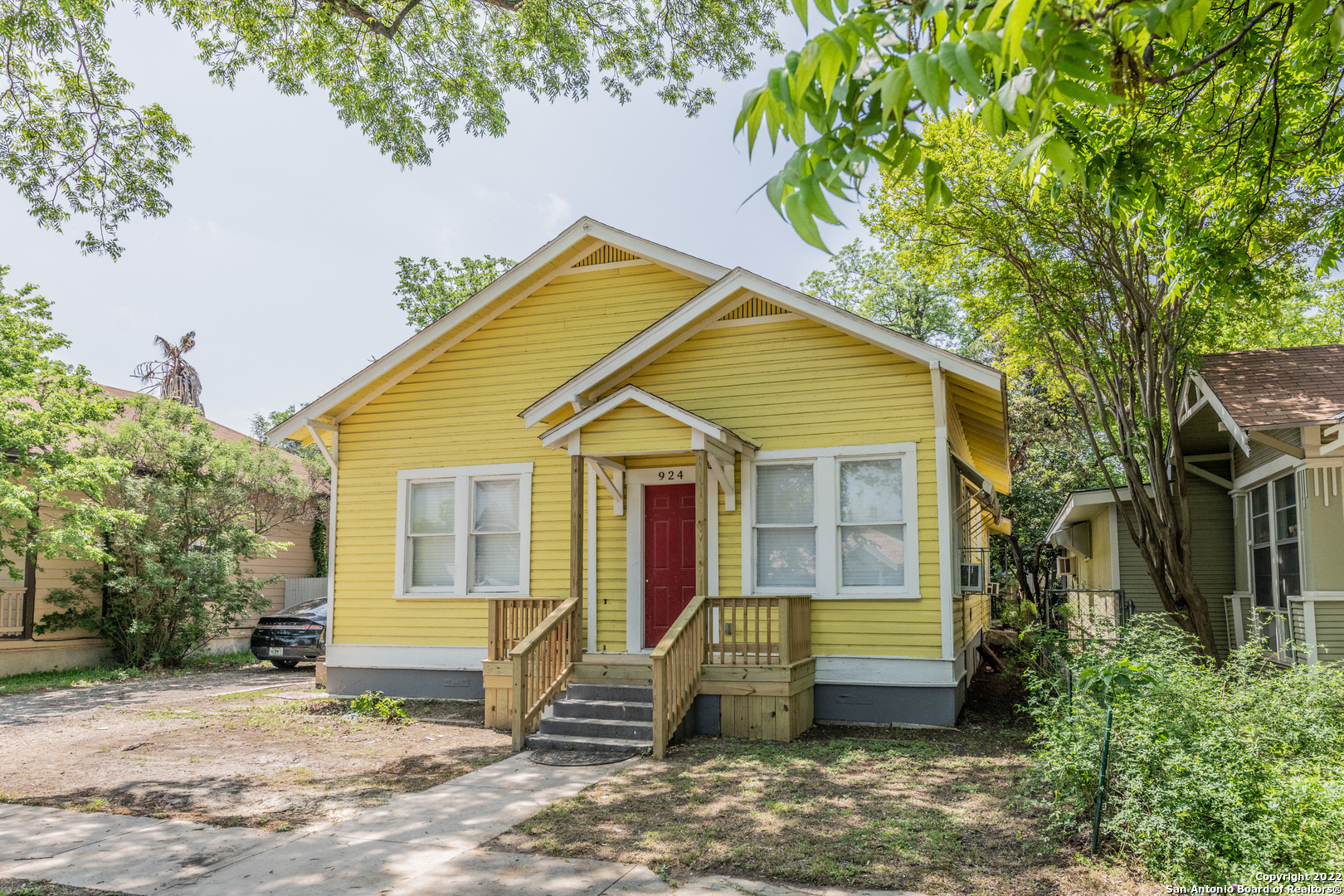 main property photo 7