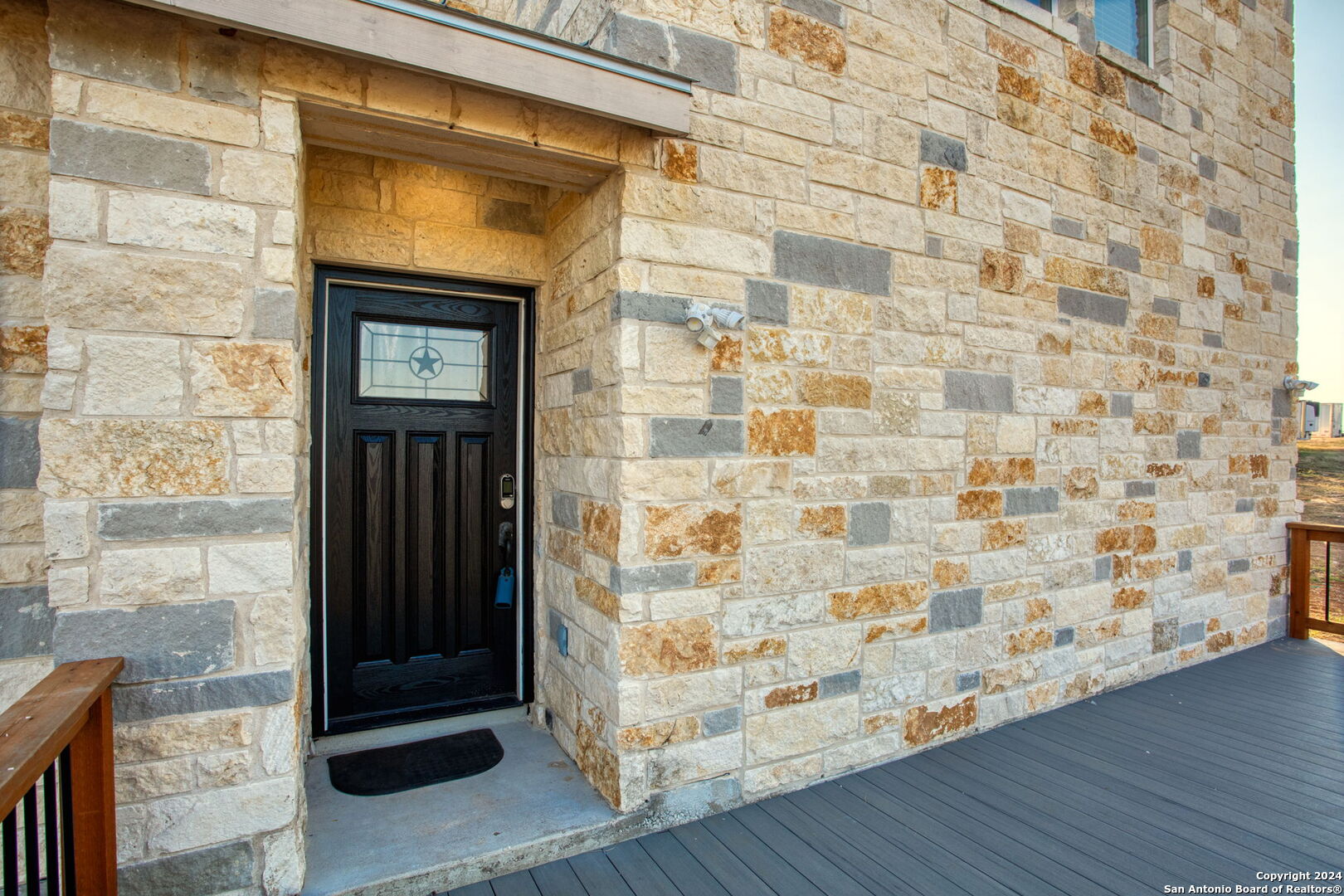 main property photo 15