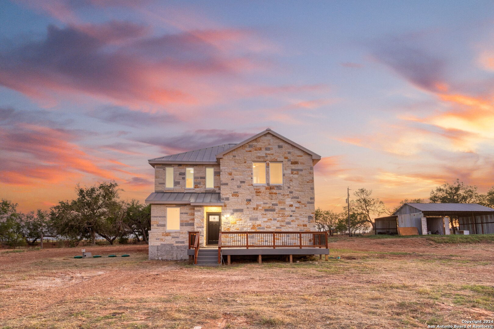 main property photo 6