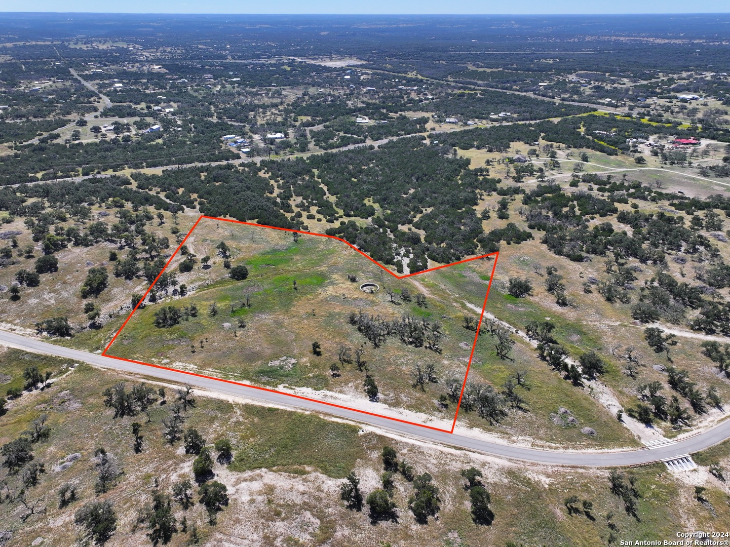 main property photo 6