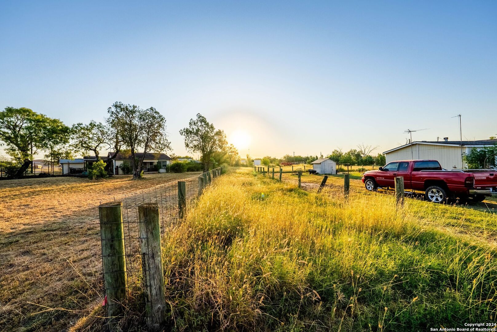 main property photo 20