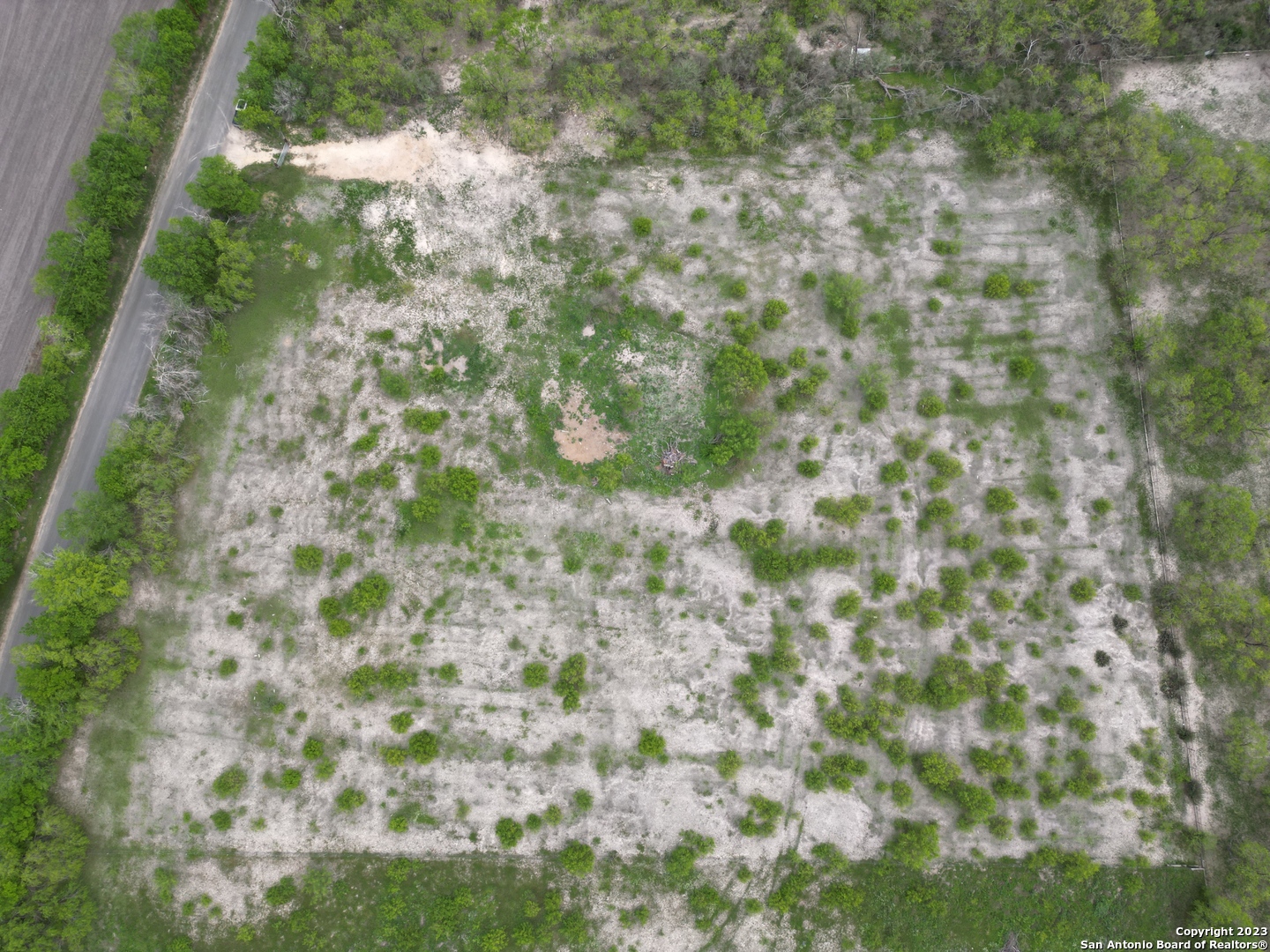 main property photo 12