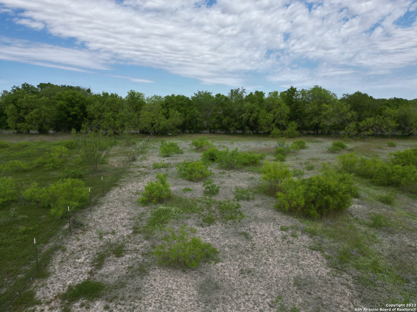 main property photo 8