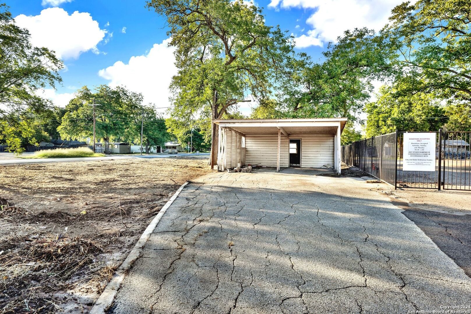 main property photo 15