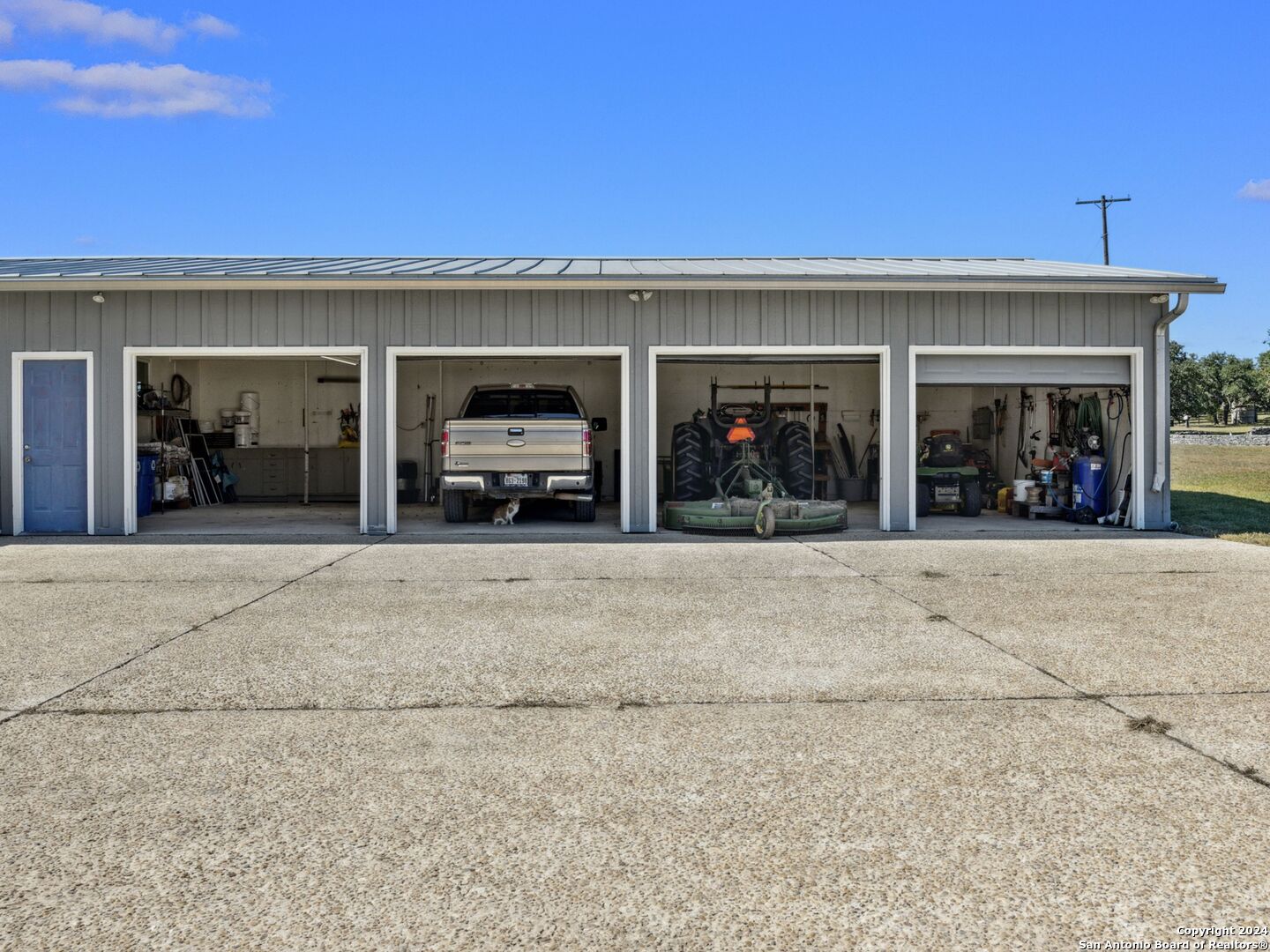 main property photo 48