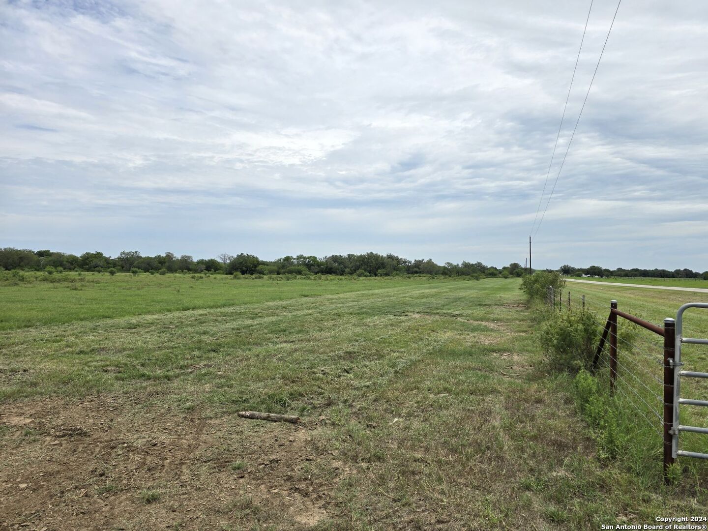 main property photo 10