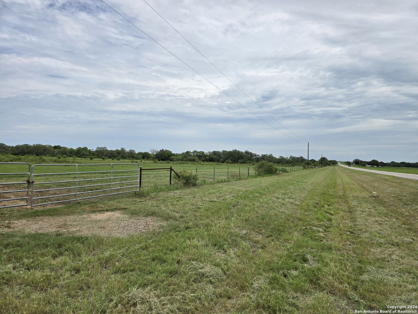 main property photo 11