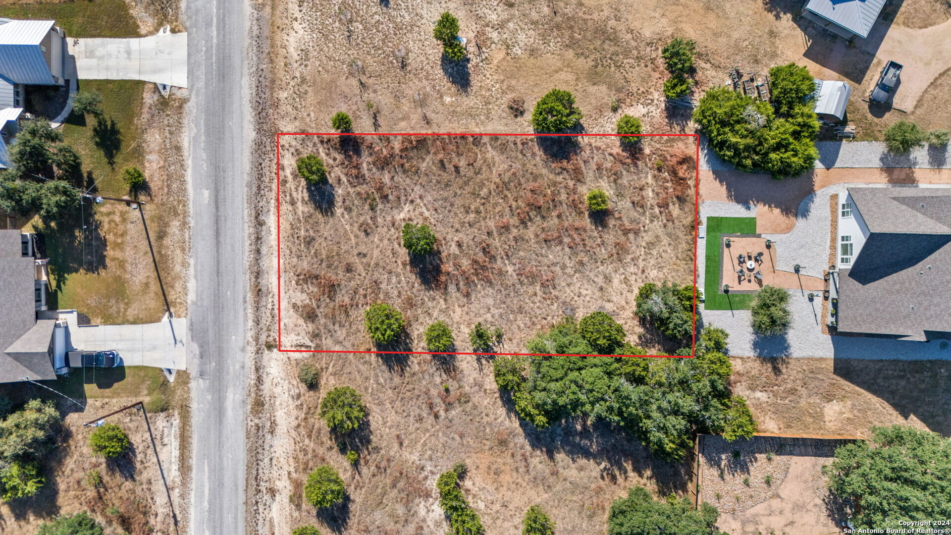 main property photo 9
