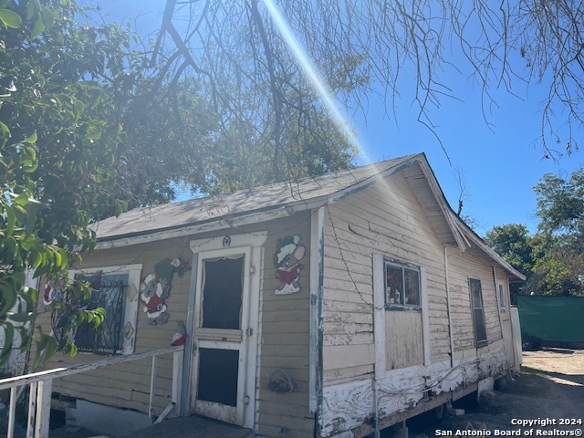 main property photo 5