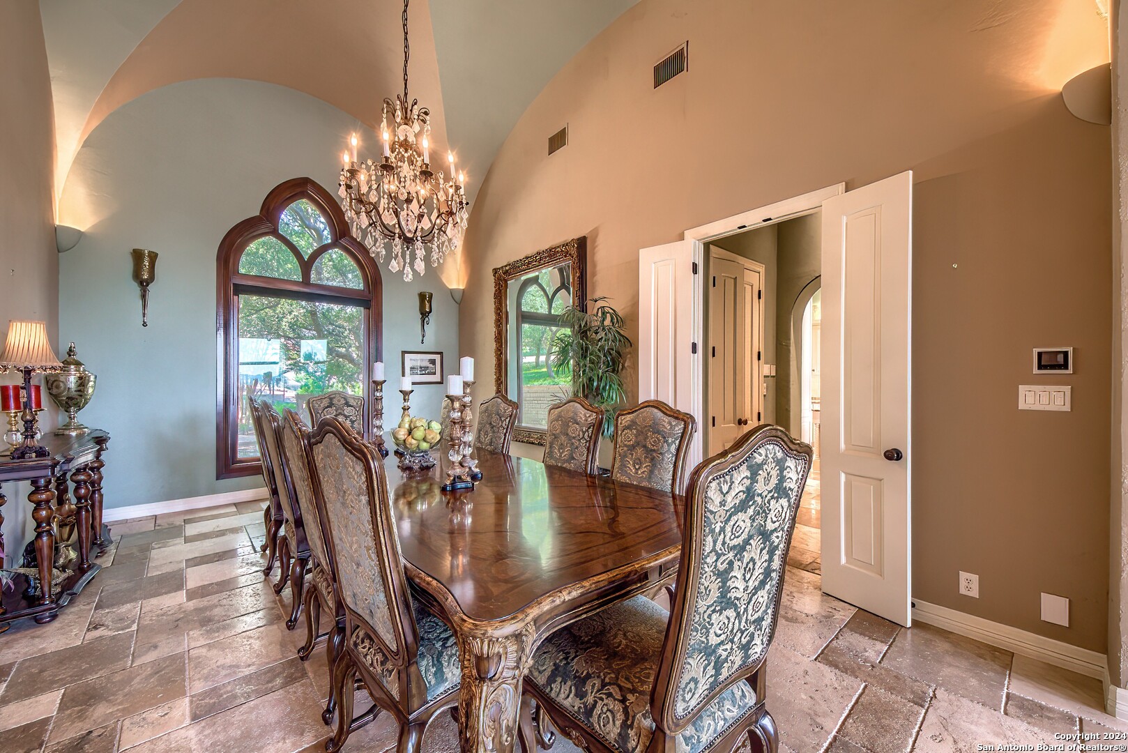 property viewer photo 17