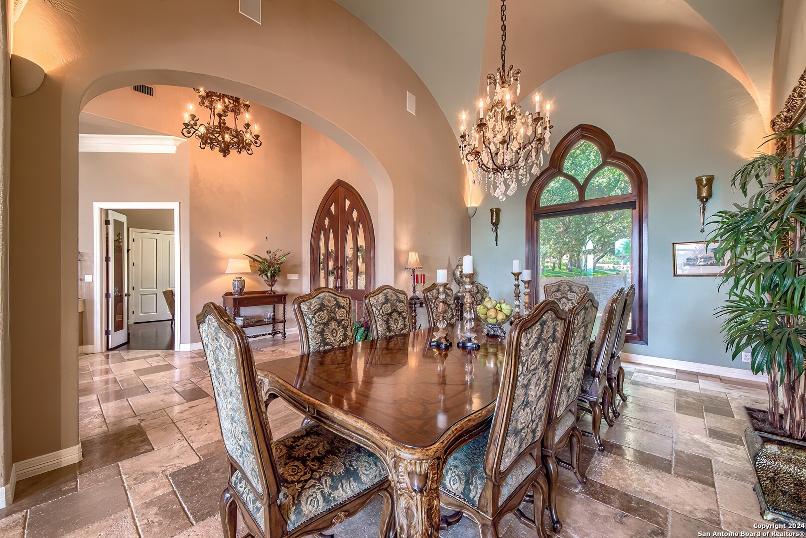 property viewer photo 18