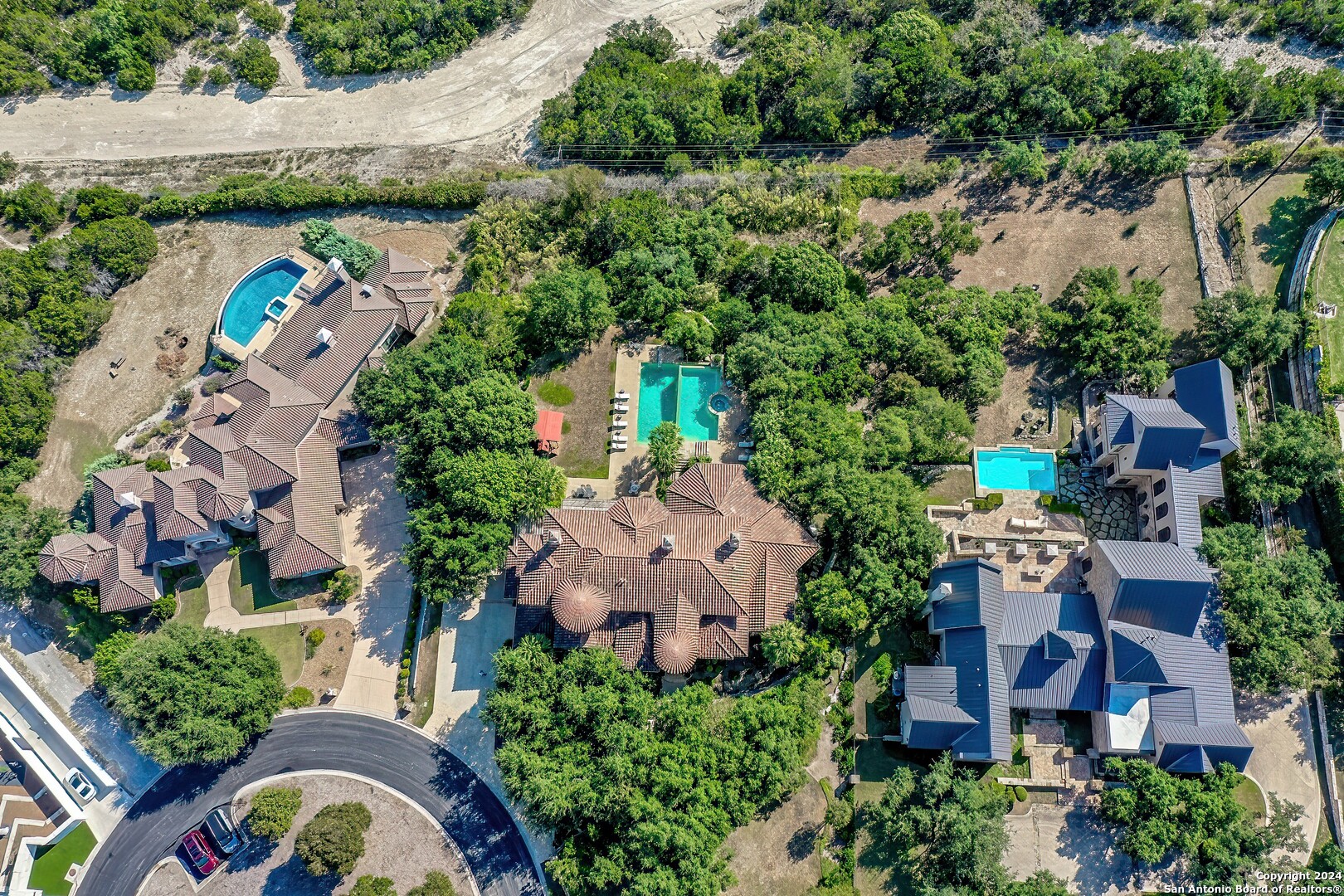 property viewer photo 2