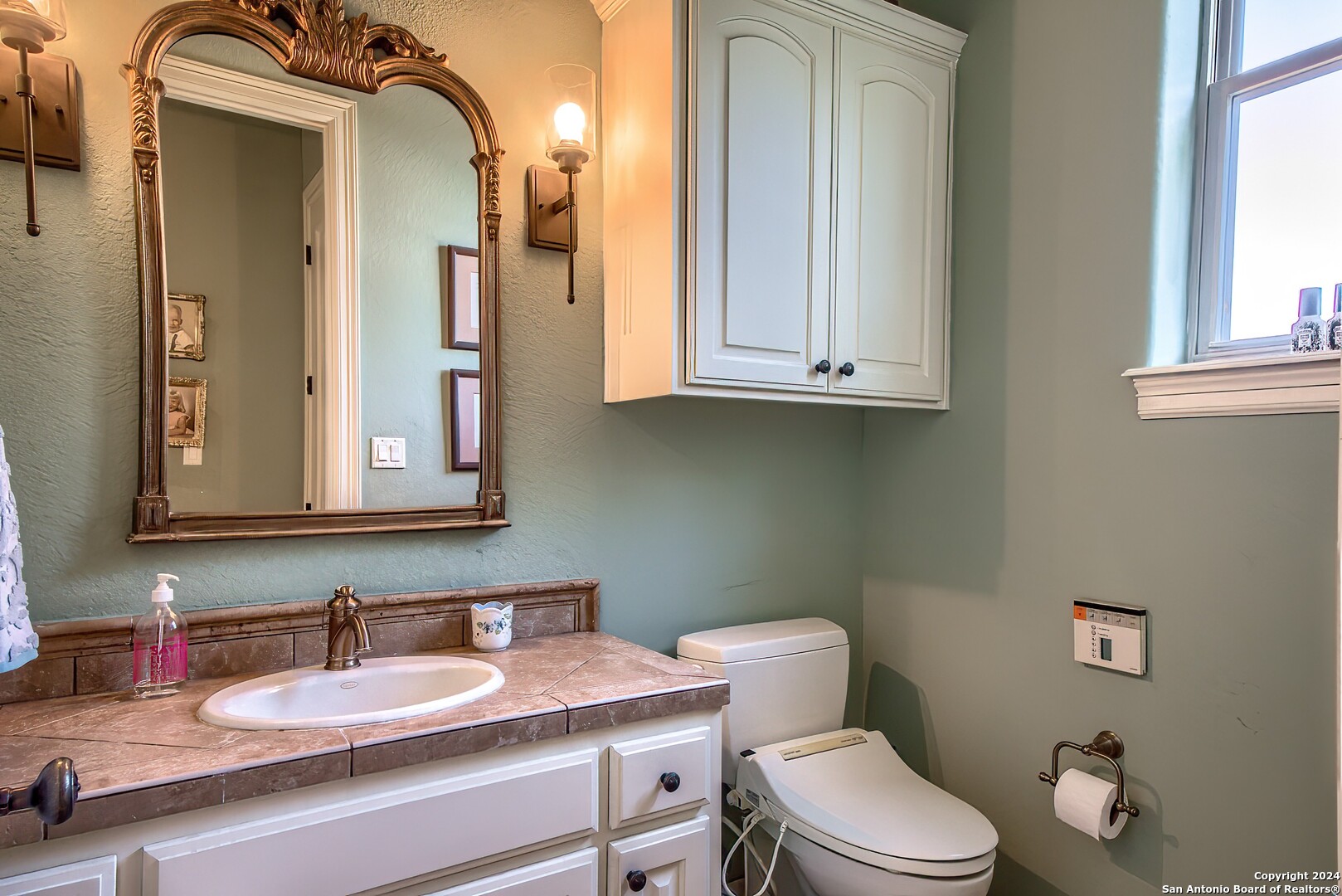 property viewer photo 24