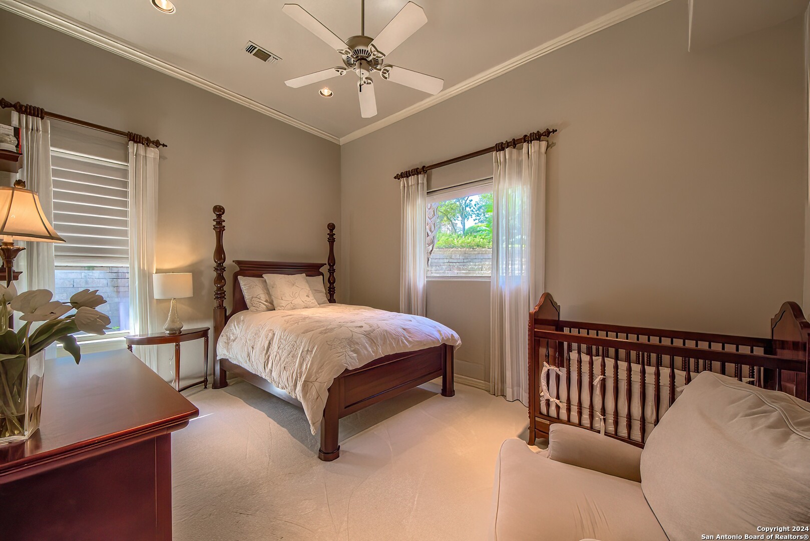 property viewer photo 27