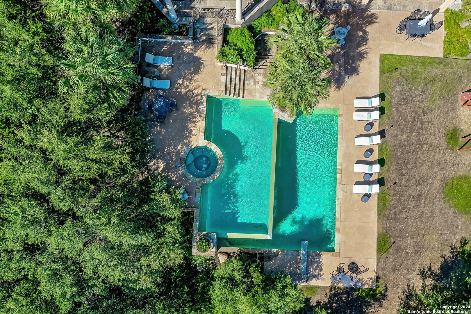 property viewer photo 4