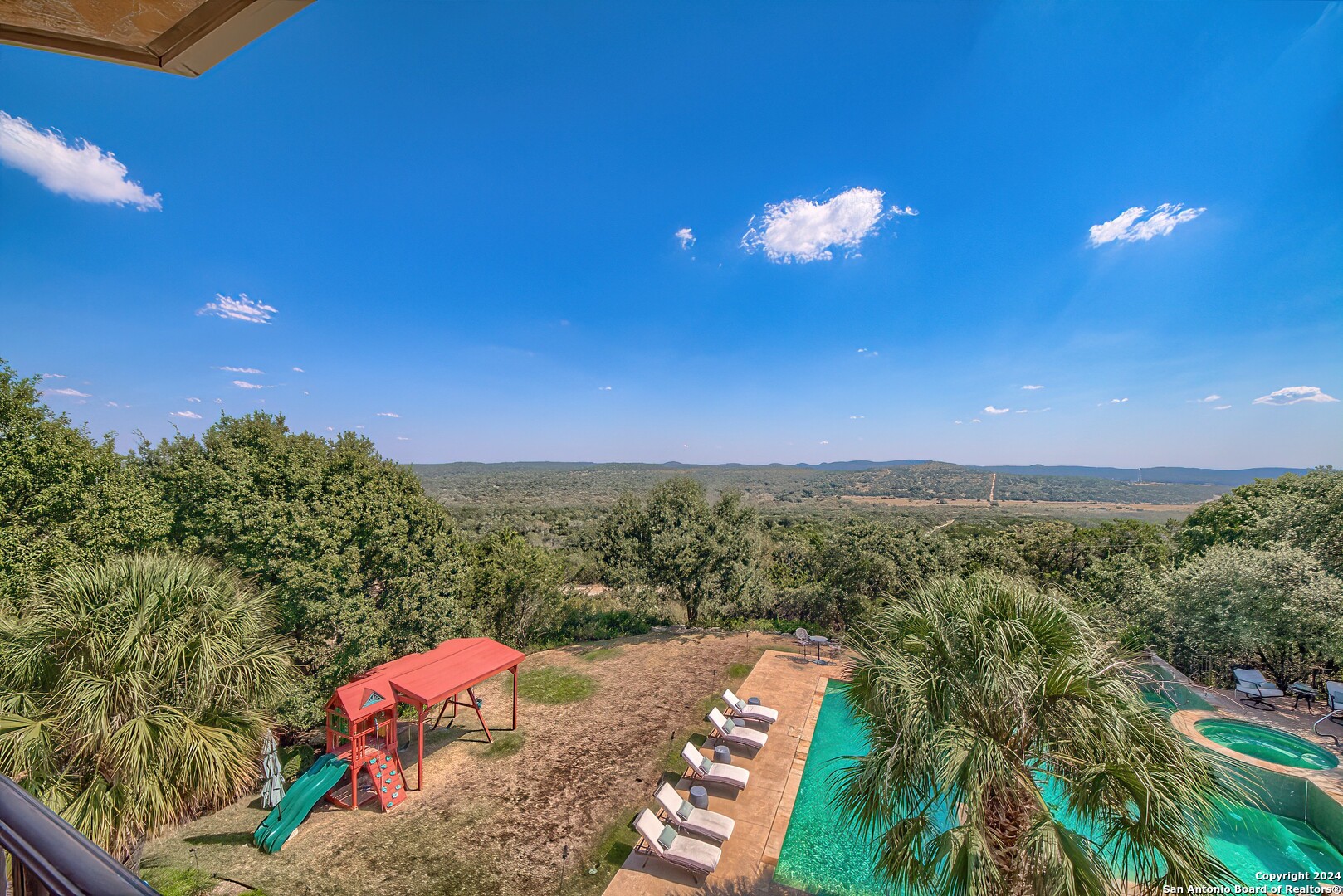 property viewer photo 43
