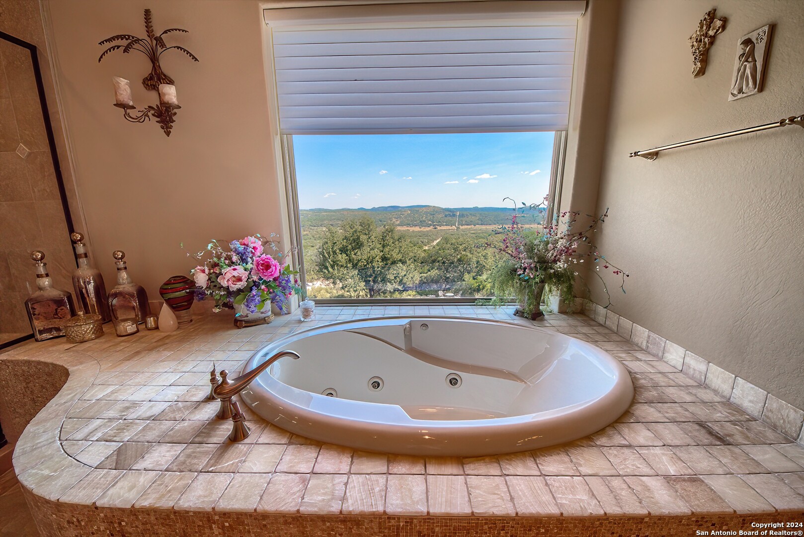 property viewer photo 46