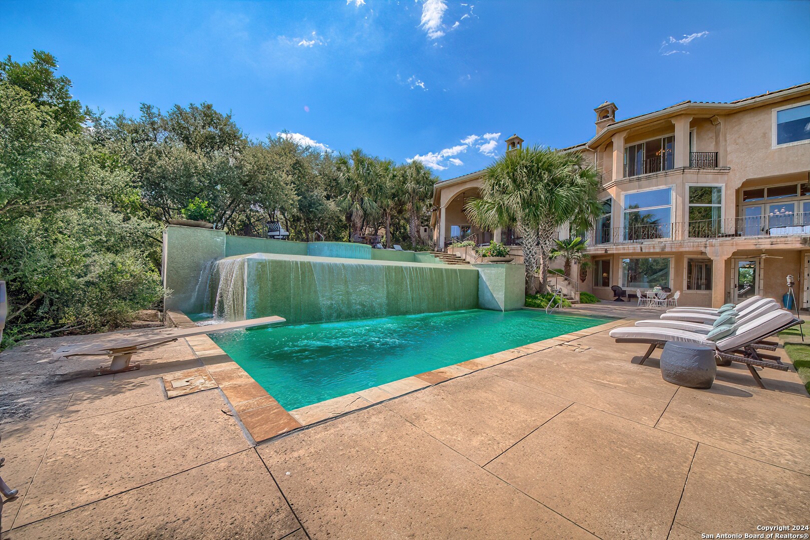 property viewer photo 60