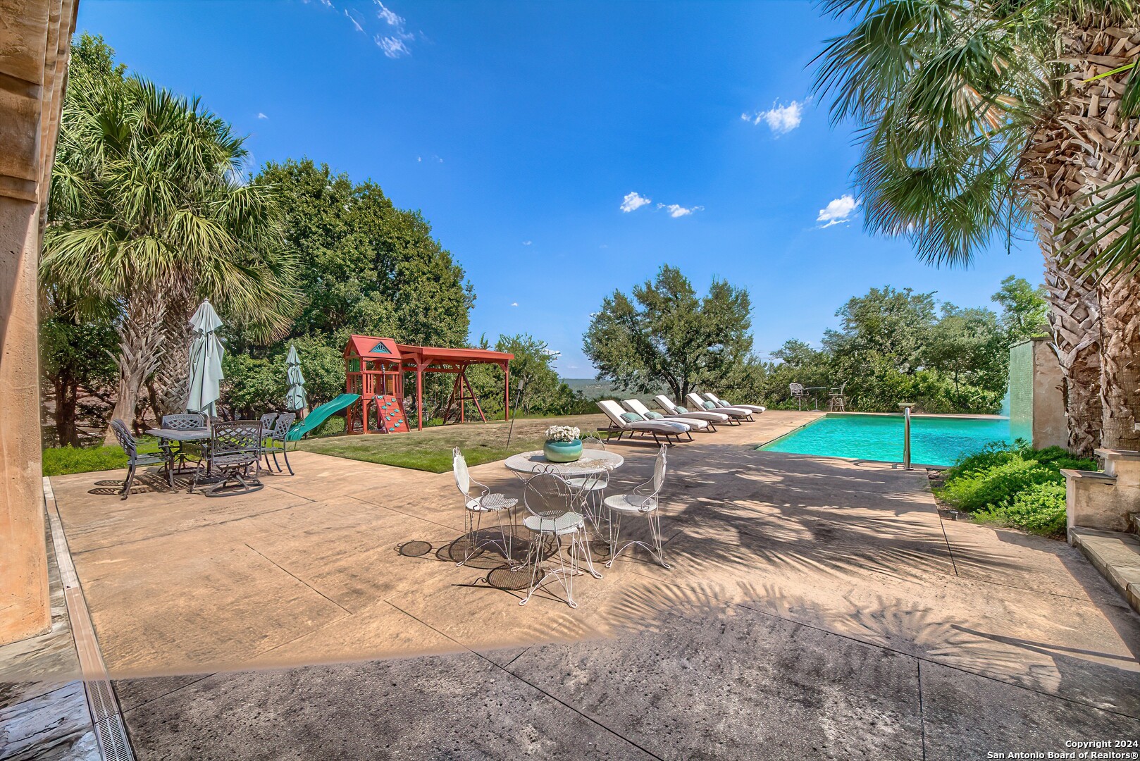 property viewer photo 62