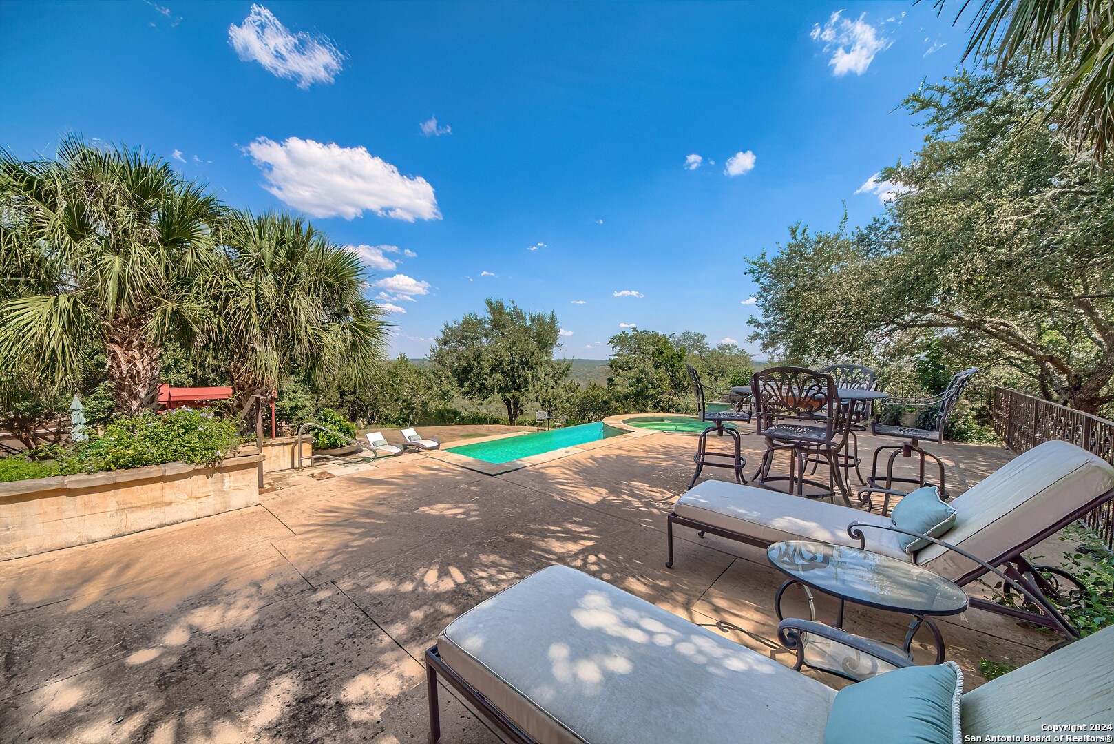 property viewer photo 64