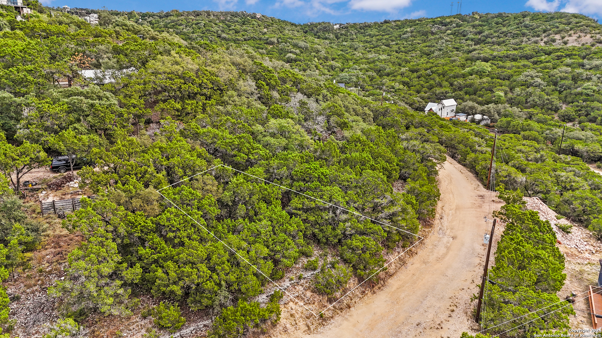 main property photo 18