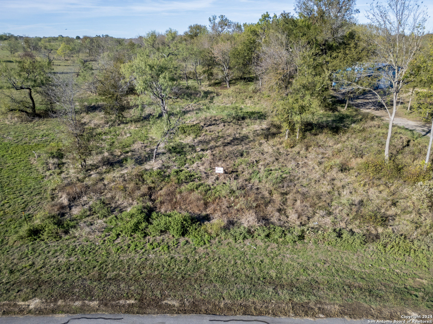 main property photo 25
