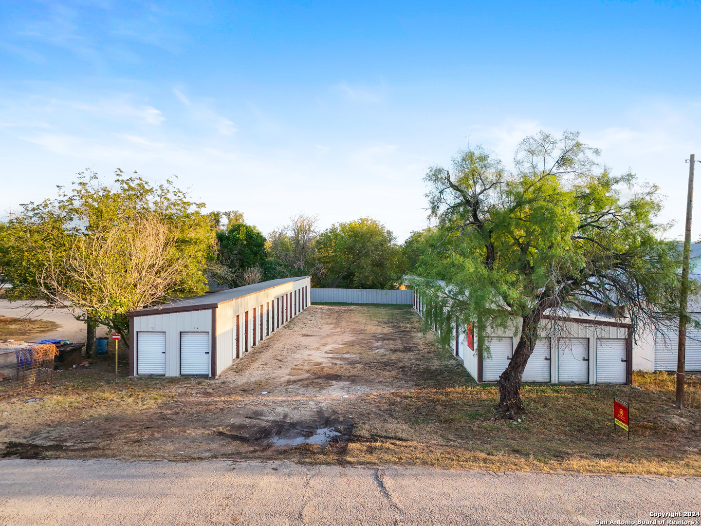 main property photo 20