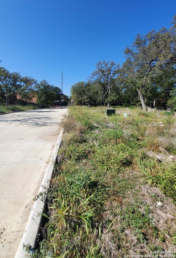 main property photo 11