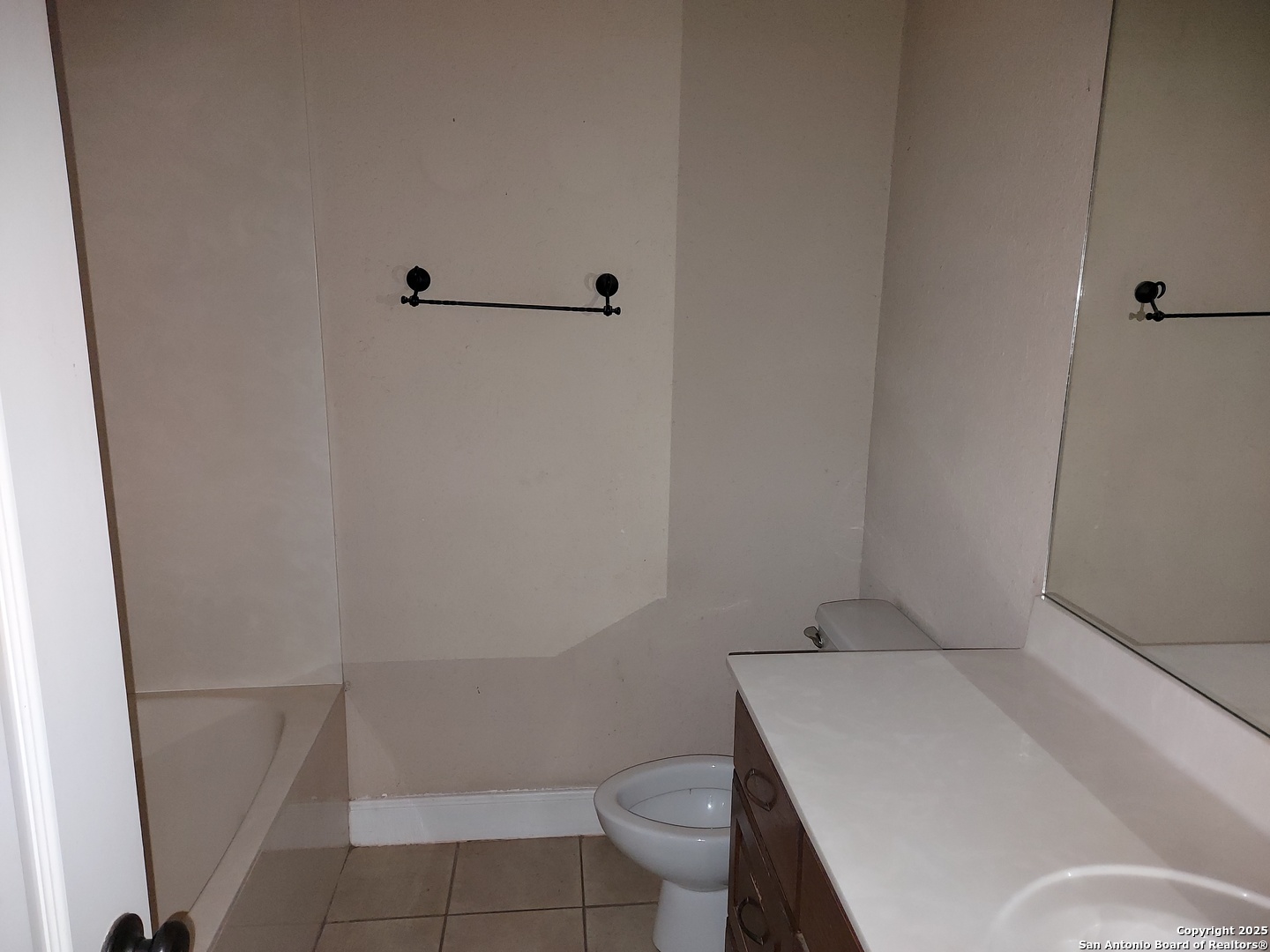 property viewer photo 10