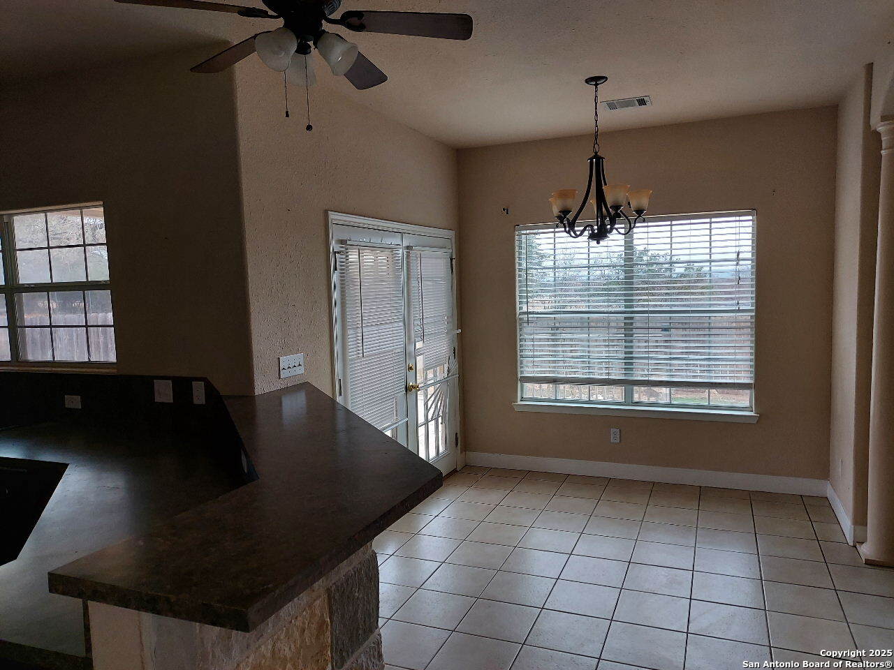 property viewer photo 4