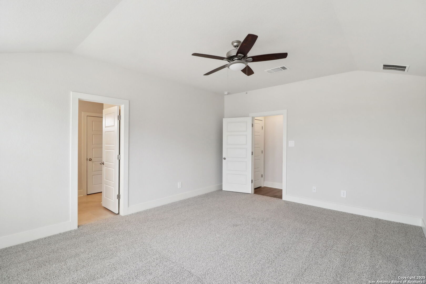 property viewer photo 21