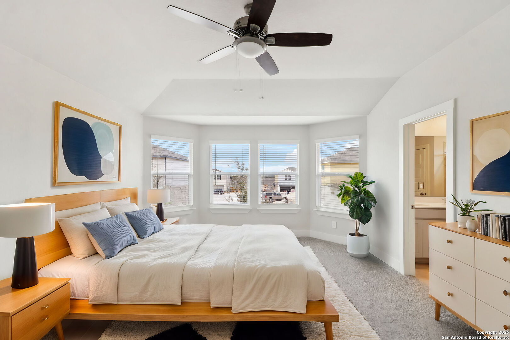 property viewer photo 23