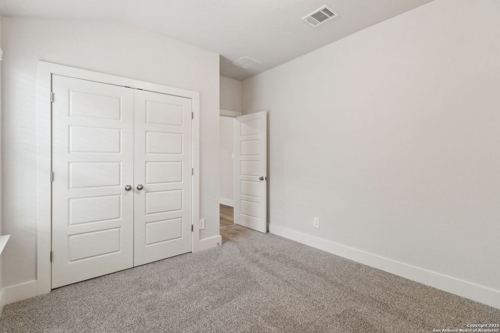 property viewer photo 34