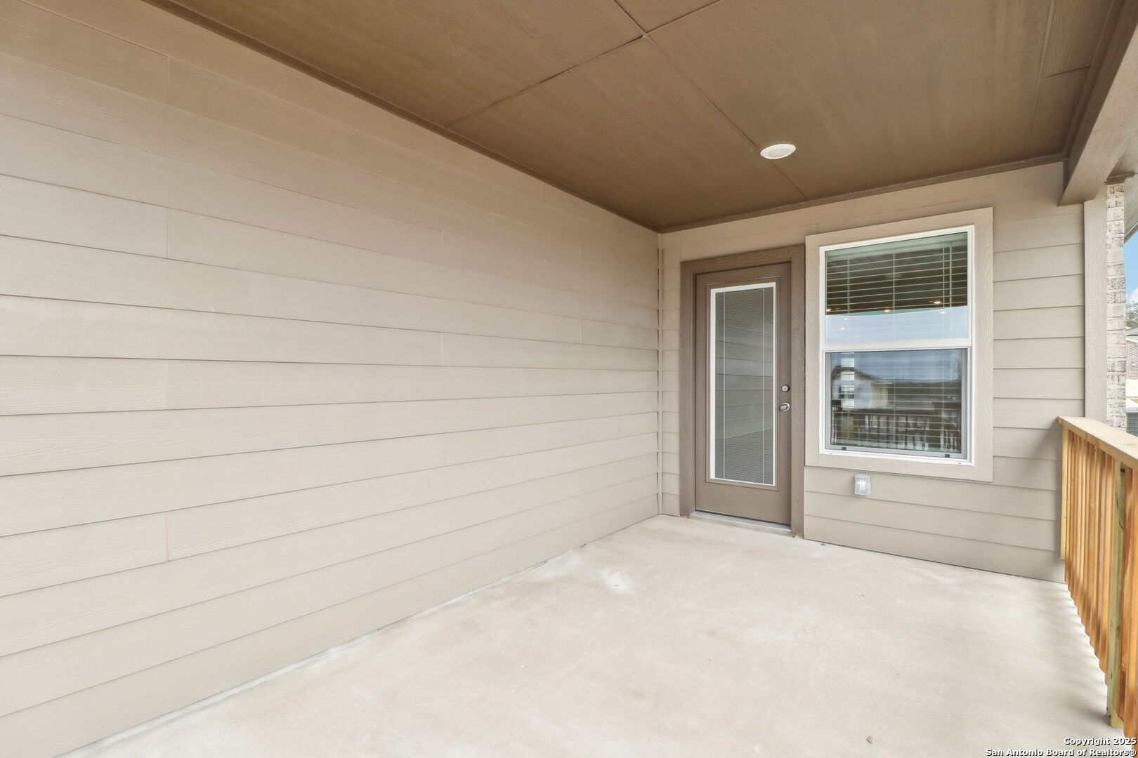property viewer photo 35