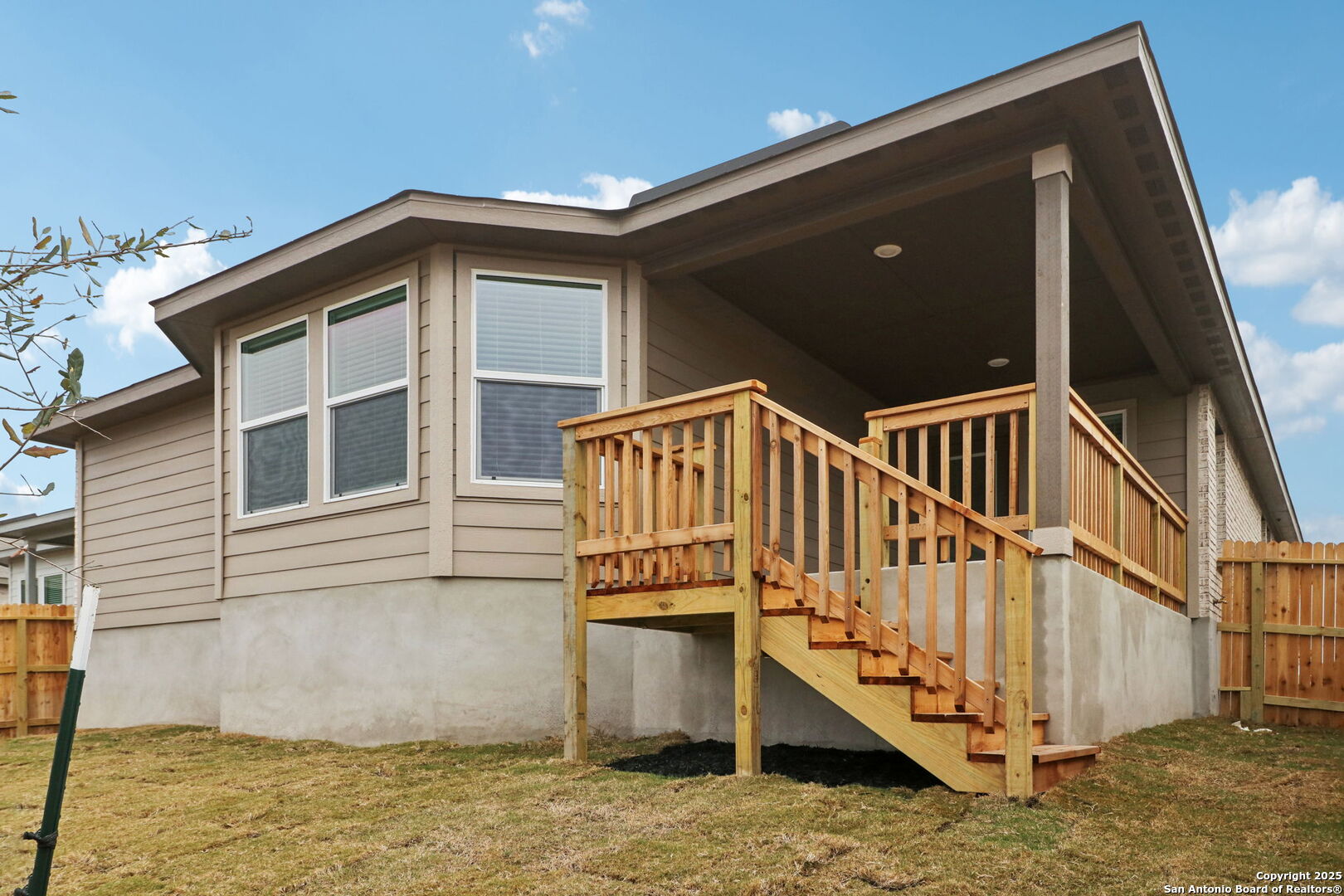 property viewer photo 37