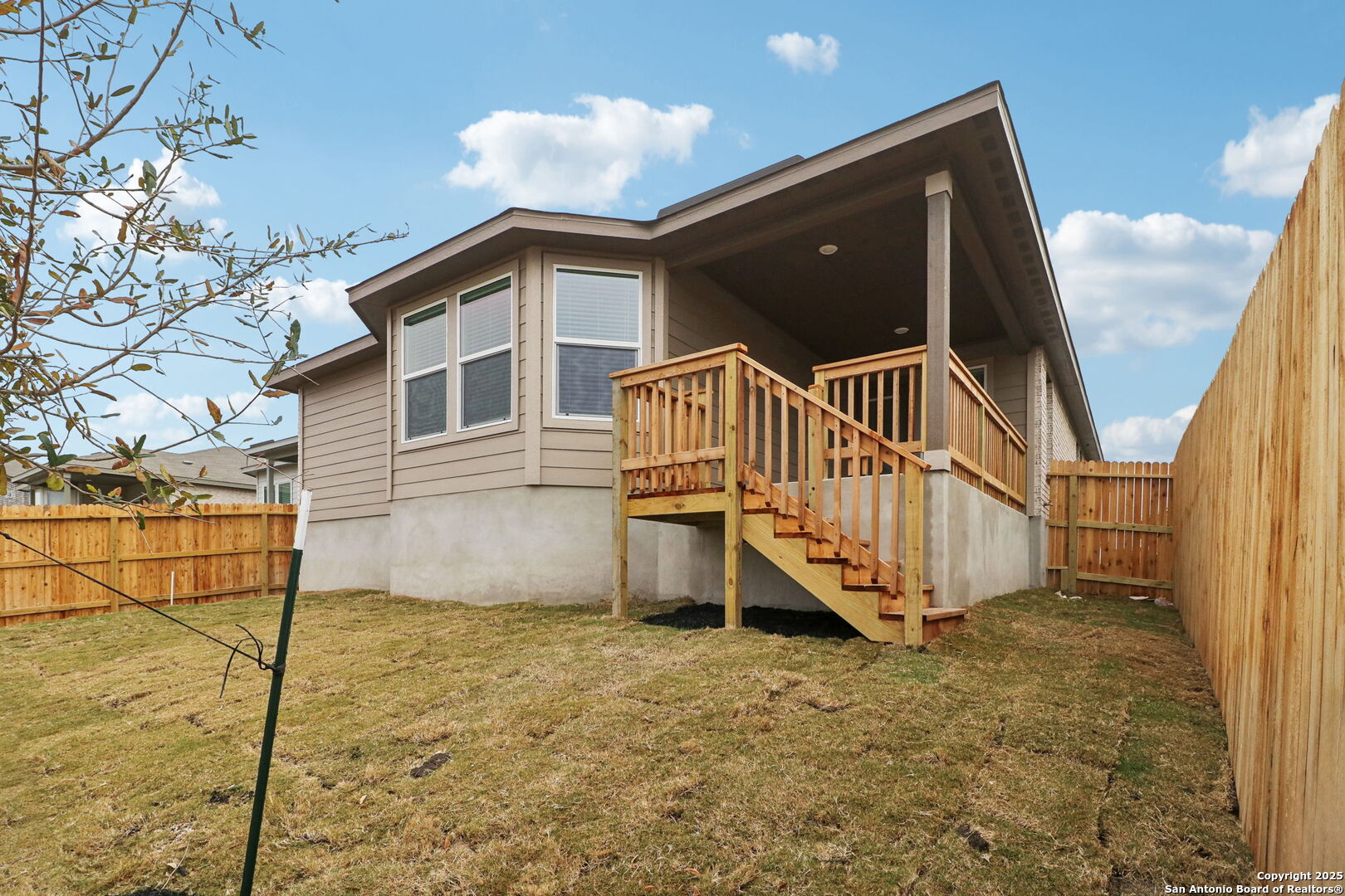 property viewer photo 38